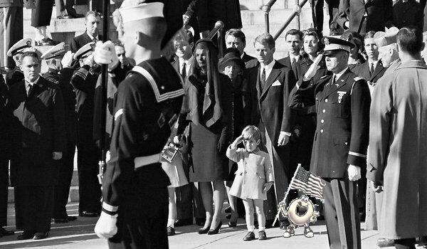 Spaghettios Pearl Harbor Tweet JFK President John F Kennedy Funeral Junior Jr salute service burial December 7, 2013 Twitter tweet Campbell Soup Company Campbell's offensive tasteless dubious bad taste poor public outcry people upset furious enraged outrage apologizes apology pulls brand Internet