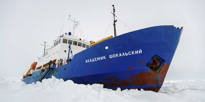 Akademik Shokalskiy Ship Stuck Stranded in Artic Antacrtic Polar Ice While Studying Effects of Global Warming climate change rescue operation Russia Russian scientific expedition experiment sea ice shelf melt MV Australia University of New South Wales Chinese ice breaker iceberg