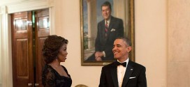 Reagan Photobomb Photobombs President Obama Barack and the First Lady Michelle Obama former Ronald The Gipper dressed up dressy formal for a night out on the town dinner going out to eat looking nice steals spotlight Twitchy