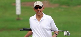 20 Hilarious Obama Golf Pics Memes In Honor of The President's 200th Golf Game hilarious Obama golf pic pics picture pictures image images President funny political humor humorous satire satirical hysterical awesome lol lolz meme memes golfing golf course hole holes club golf clubs swing 200 rounds 200th round